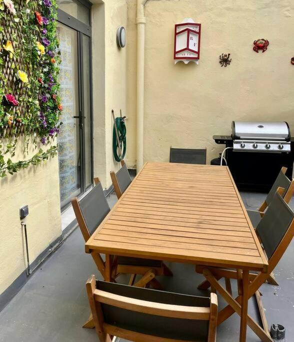 Appartement Coeur De Sete Le Patio 2 Extérieur photo